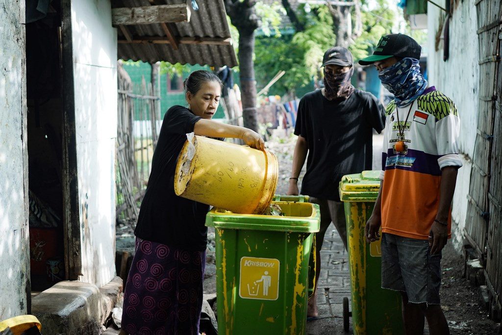 Pelayanan pengelolaan sampah kepada masyarakat. (Foto: ist)