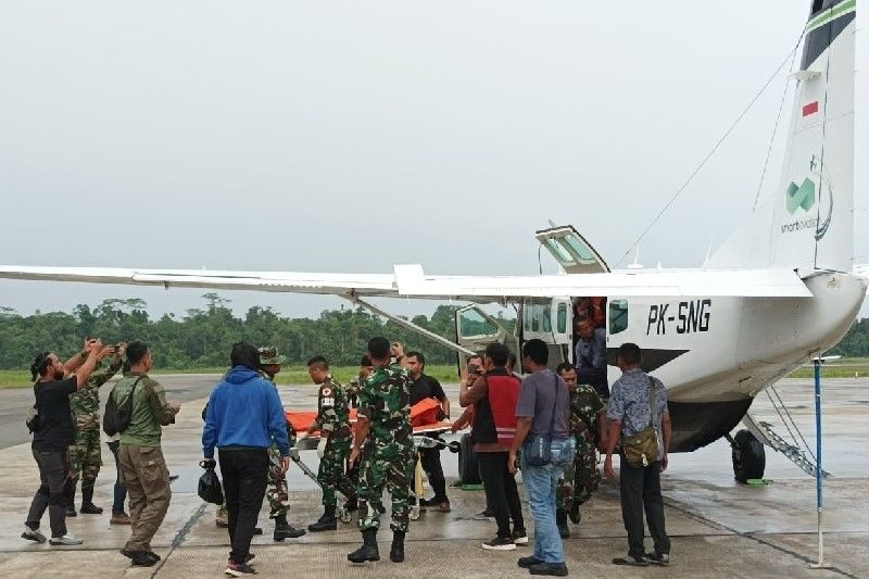 Jenazah Praka Jumardi saat tiba di Bandara Timika. (ANTARA/HO-Pendam XVII Cenderawasih)
