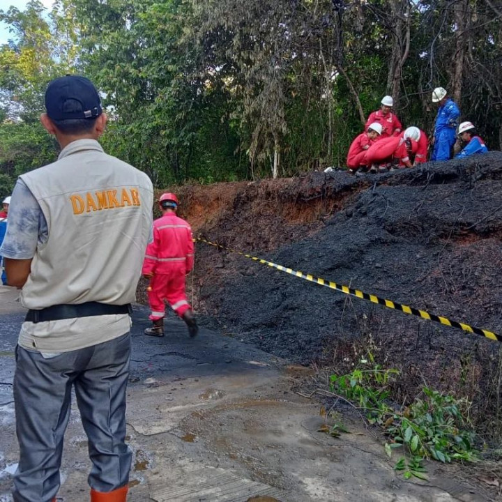 Pipa Pertamina di Jalur Talang Akar PALI Sumsel Alami Keboroan