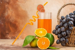7 Makanan dan Minuman yang Siap Membantumu Terhidrasi Lebih Lama Kala Berpuasa