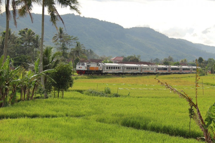 Tiket Kereta Mudik Lebaran Tinggal Segini, Buruan Pesan Sebelum Kehabisan!