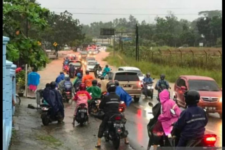 Puluhan Korban Banjir di Tanjungpinang Kembali ke Rumah