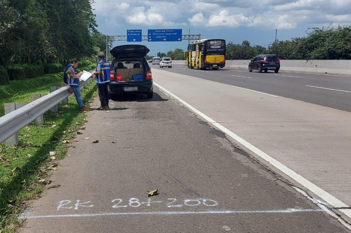 Waspada Jalan Rusak, Ini Cara Menghadapi Lubang di Jalan Raya