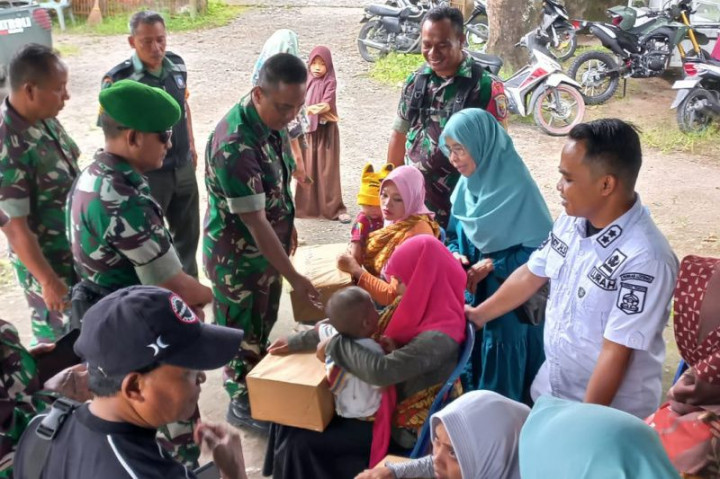 Warga Praya Lombok Tengah Dapat Bantuan Nutrisi untuk Cegah Stunting