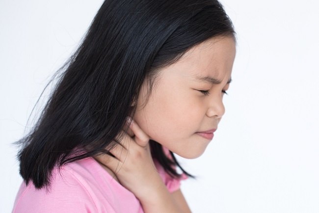 Radang amandel umumnya terjadi pada anak-anak, foto: alodokter