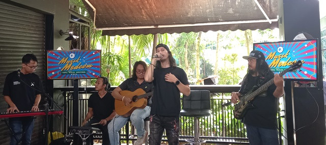 Punya Rambut Panjang, Ini Stigma yang Sering Dihadapkan Anggota Trove Band