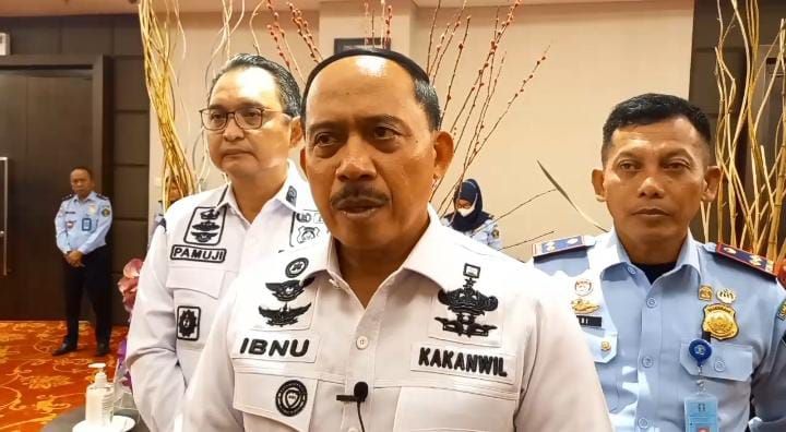 Bikin Paspor Pas <i>Weekend?</i> Catat <i>Nih</i> Lokasinya