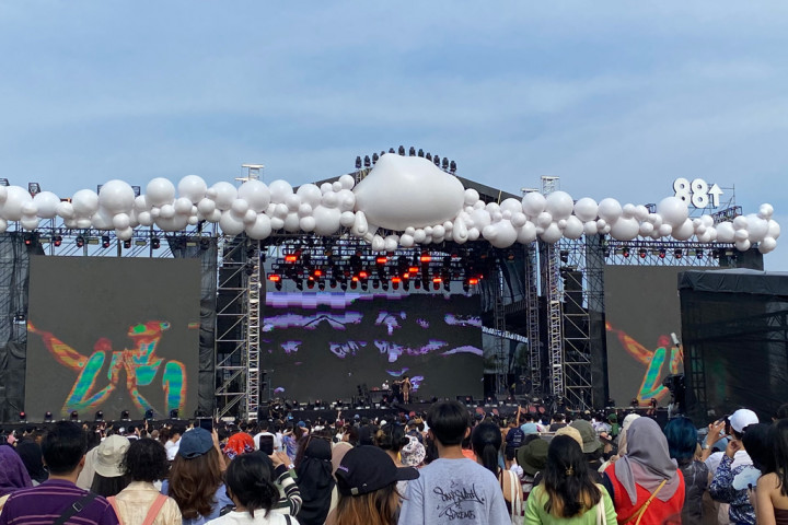 Sukses Nonton Konser Sang Idola Tanpa Kuras Tabungan, Mau Tahu Triknya?