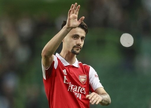 Arteta Sanjung Perkembangan Vieira