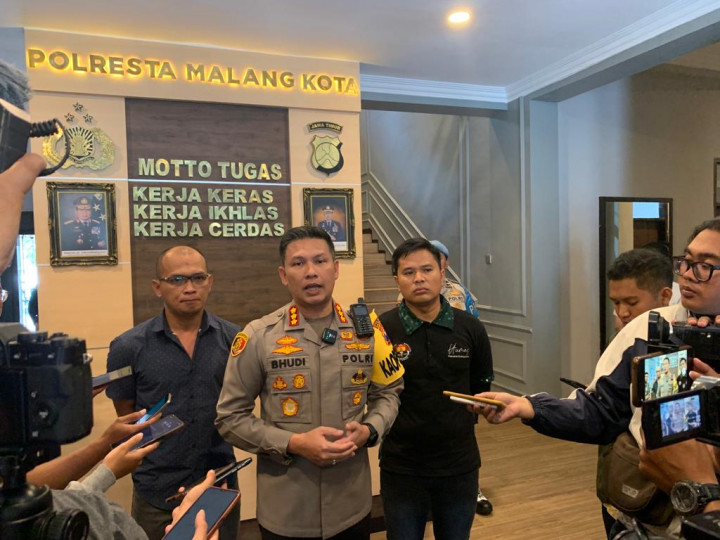 9 Saksi Diperiksa dalam Kasus Robot Trading Wahyu Kenzo