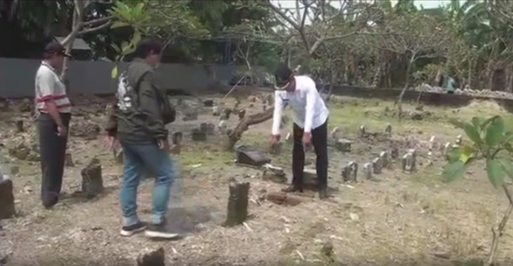 Benda Purbakala Berukir Kepala Naga di Sidoarjo Dicuri