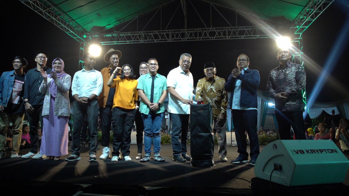 Resmi Dibuka, Alun-Alun Kecamatan Pamulang Jadikan Kota Tangsel Makin Modern