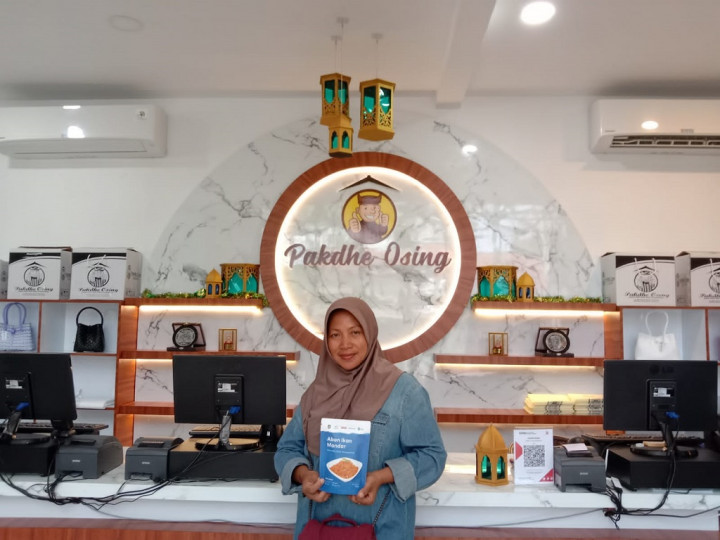 <i>Gercep</i> Lihat Peluang, Perempuan Pesisir Garap Bisnis Abon Ikan Mandar