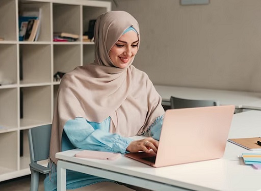 Lakukan 5 Trik Ini agar Tetap Produktif Bekerja saat Puasa Ramadan