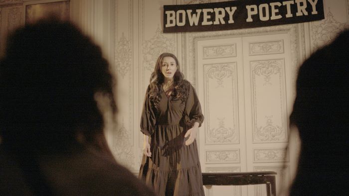 Bawa Karya Sastra dari Indonesia, Regina Art Pentaskan Monolog di New York