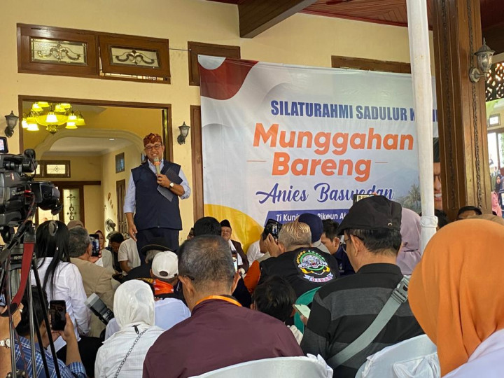 Anies Baswedan Minta Relawan Harus Saling Akur