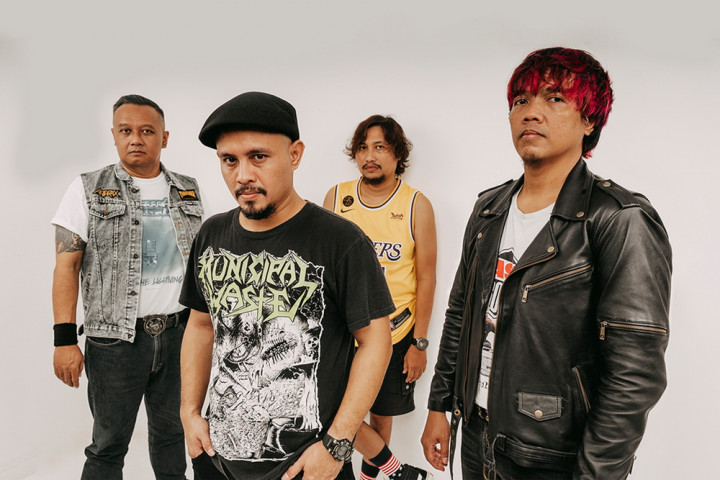 Superglad Kenalkan Vokalis Baru