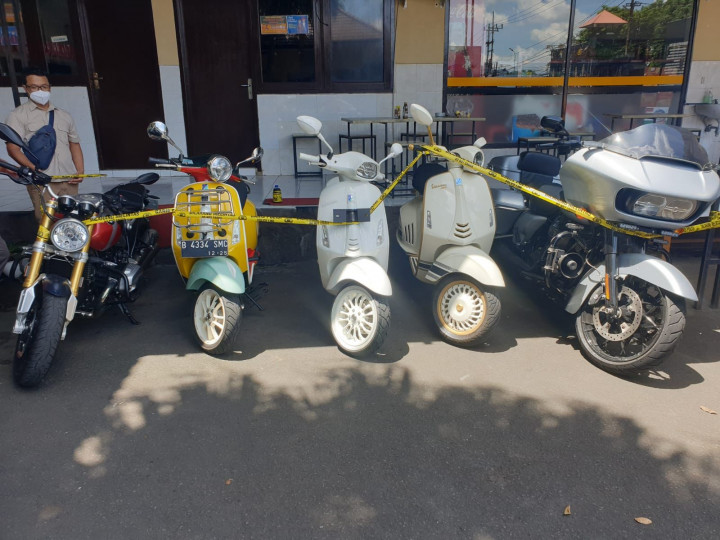 Vespa Mewah dan Moge Milik Wahyu Kenzo Turut Disita Polisi