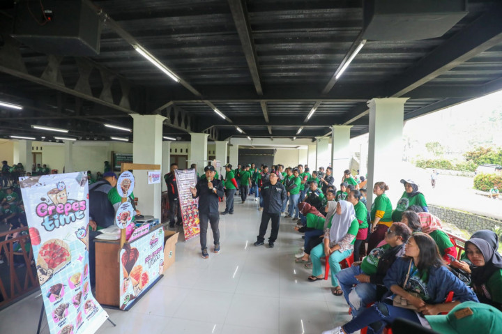 Tingkatkan Kesejahteraan, Ojol di Sukabumi Dilatih Wirausaha