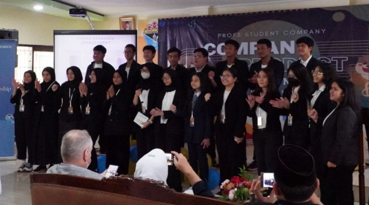 Asah Naluri Bisnis, Siswa SMAN 8 Jakarta Dirikan Prof8