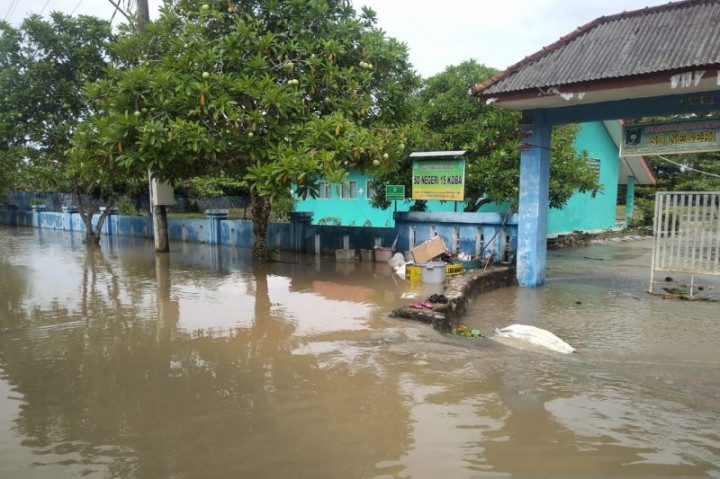 Sejumlah Rumah dan Sekolah di Bangka Tengah Terendam Banjir