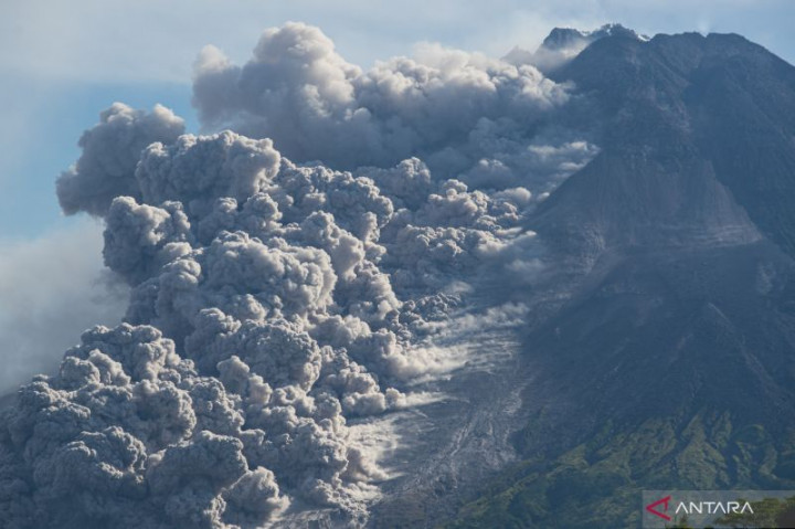 Pariwisata DIY Aman Dikunjungi meski Merapi Erupsi