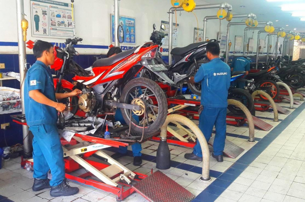 Bengkel resmi Suzuki. Suzuki
