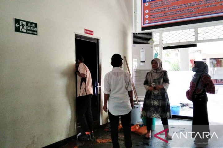 Ruang Penyimpanan Arsip di Kampus FKIP Untan Terbakar