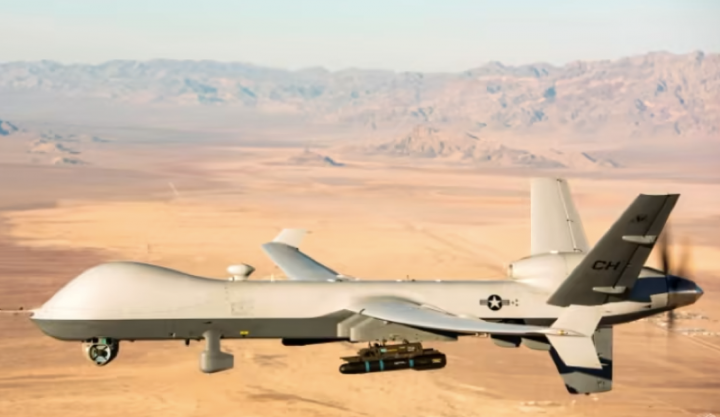 Jet Tempur Rusia Jatuhkan Drone AS di Laut Hitam