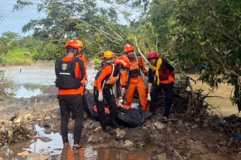 SAR Gabungan Temukan 2 Jenazah Pekerja Bendungan Takalar