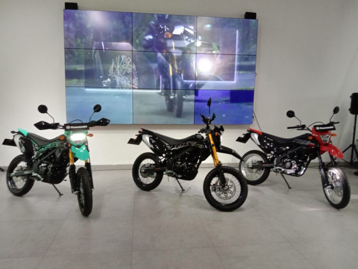 Asyik, Dua Varian Kawasaki KLX150SM Dapat Penyegaran
