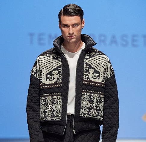 Temma Prasetio x MEN/O/LOGY Pamer Kain Tenun NTT di Dubai Fashion Week 2023