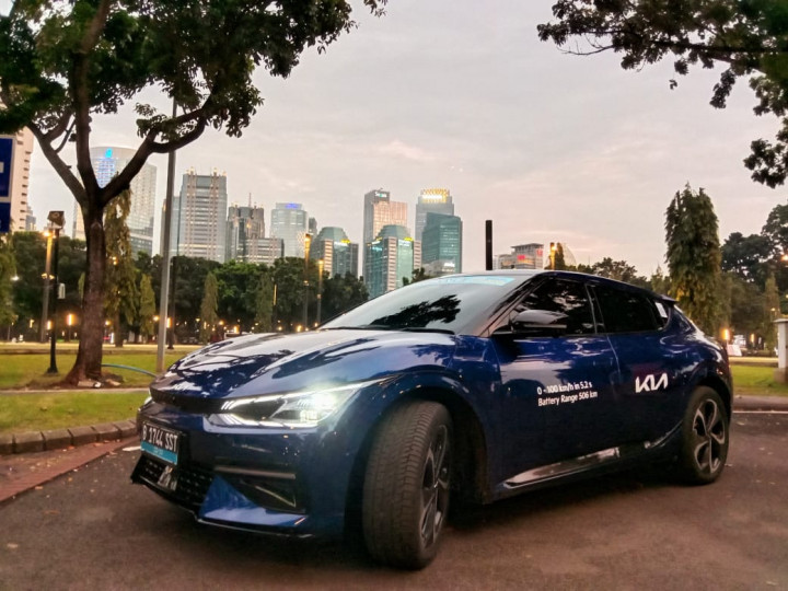 Test Drive Singkat KIA EV6, Jambakan Torsinya Terasa