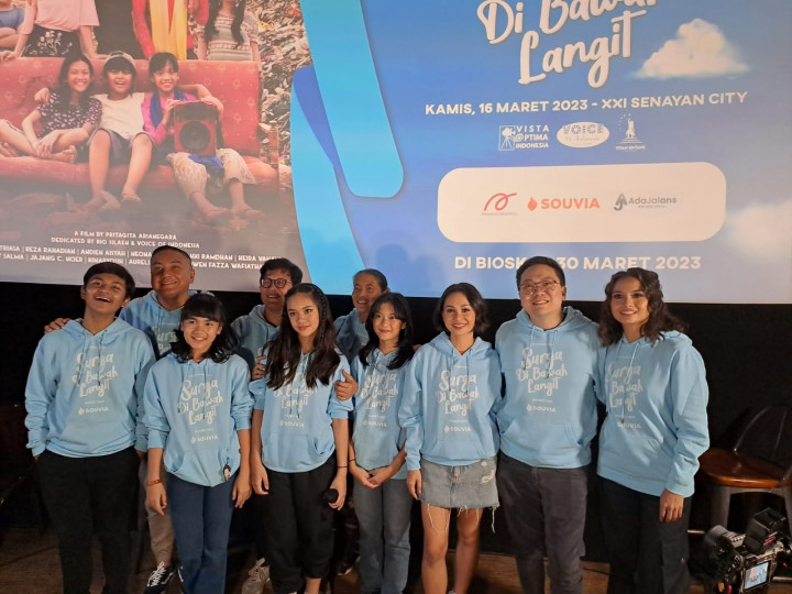 Pengalaman Tak Terlupakan Acha Septriasa dan Andien Syuting di Bantar Gebang