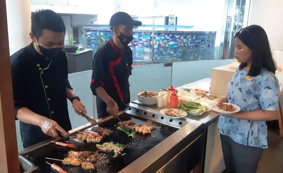 Teppanyaki and Grill jadi menu andalan Blue Sky Hotel Petamburan selama Ramadan. (Foto: A. Firdaus/Medcom)