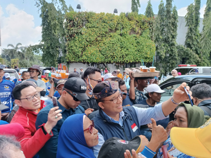 Sambut Hari Air Sedunia, Anies Ajak Warga Menanam Kebaikan