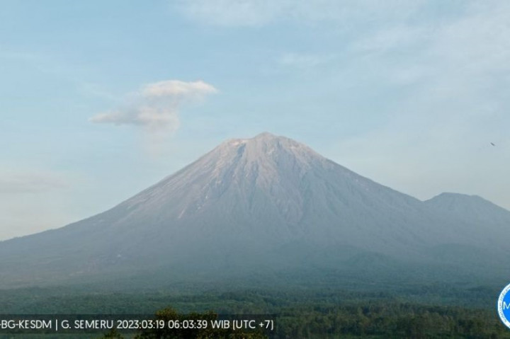 Dua Kali Getaran Banjir Lahar Dingin Terjadi di Gunung Semeru
