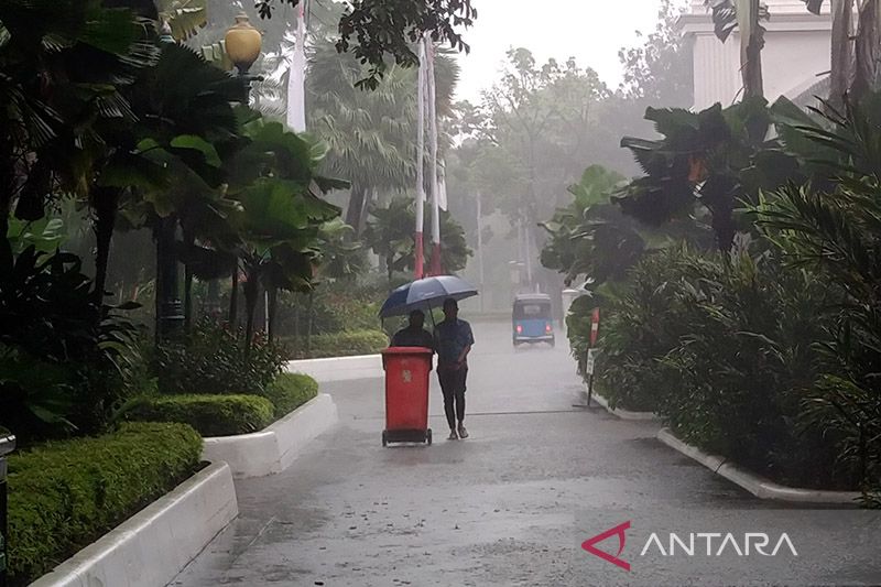 Sebagian Kota di Indonesia Berpotensi Hujan Lebat Hari Ini