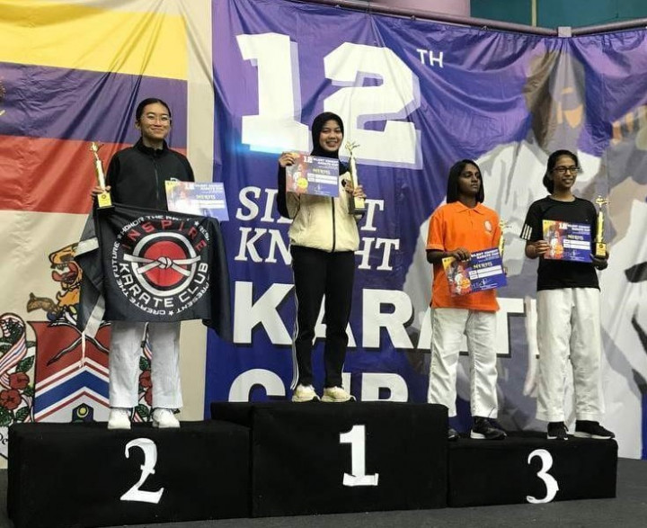 Keren! Mahasiswi Undip Sabet Emas di Kejuaran Silent Knight International Karate Championship