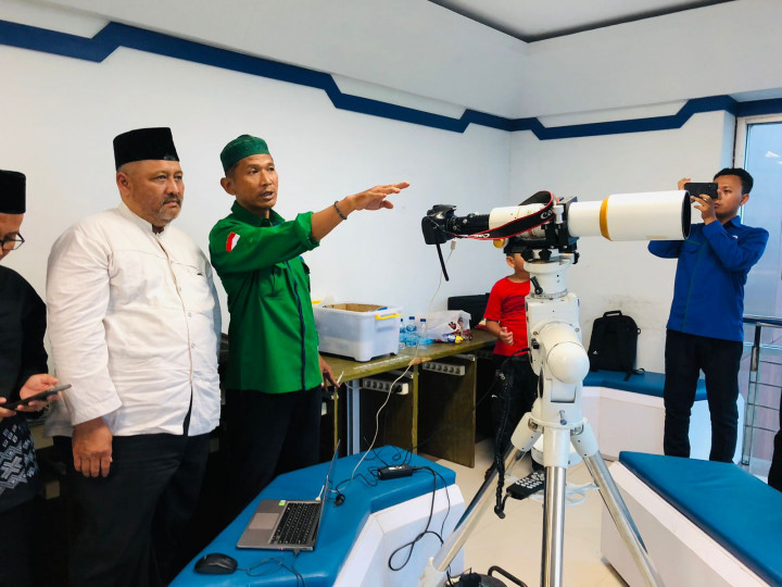 Langit Berawan, Hilal Ramadan Tak Tampak di Malang