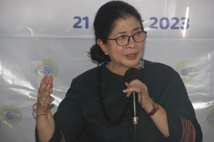 Survei Prof. Nila Moeloek: 4 dari 10 Anak SD di Jakarta Alami Rabun Jauh