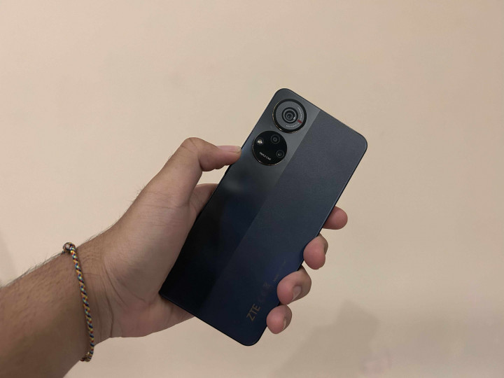 ZTE Blade V40s, Performa Kuat Tapi...