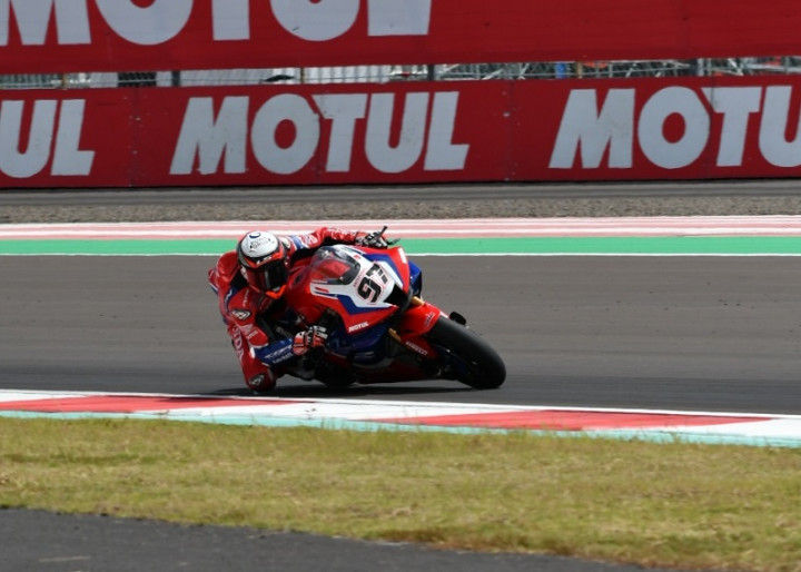 Tenar di Ajang Balap, Pelumas Ini Jadi Favorit Pengguna Motor <i>High Performance</i>