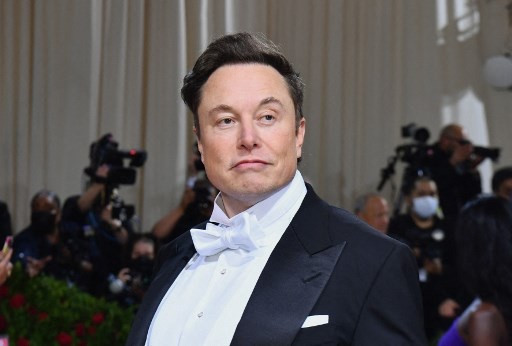 Elon Musk Berdebat dengan Dirjen WHO Tentang Peran Badan Kesehatan Itu