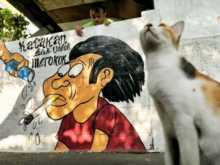 Penjelasan Ulama tentang Merokok dan <i>Nge-Vape</i> saat Puasa, Ini Hukumnya