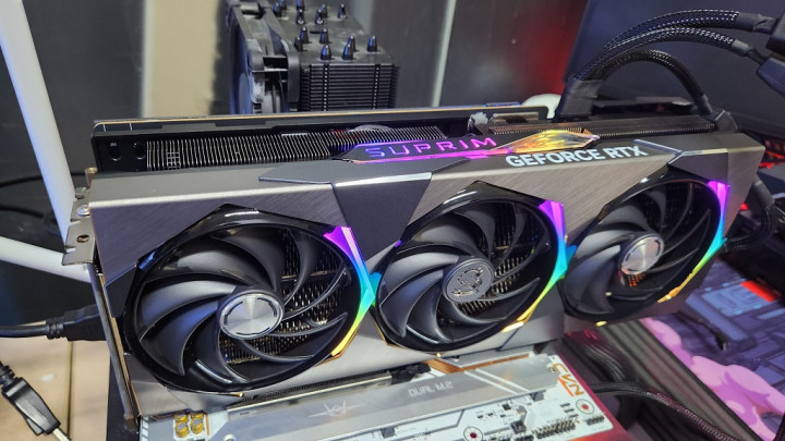 Menjajal Kartu Grafis MSI GeForce RTX 4080 16GB Suprim X