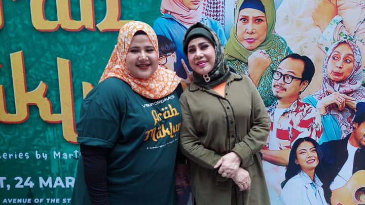 Tantangan Dhawiya Zaida Akting Bareng Elvy Sukaesih di Serial Arab Maklum