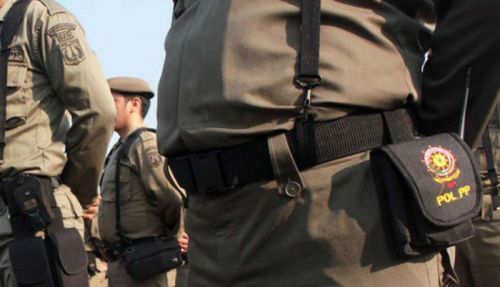 Sisir Warung Jamu, Satpol PP Jakarta Barat Sita Ratusan Botol Miras