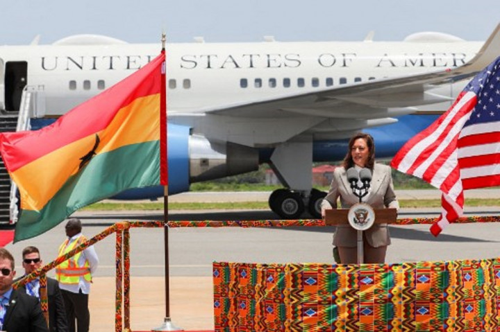 Tiba di Ghana, Harris Berkomitmen Pererat Hubungan AS dan Benua Afrika