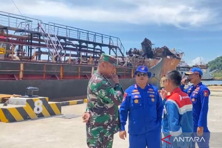 Polda NTB Minta Labfor Bali Selidiki Kebakaran Kapal BBM